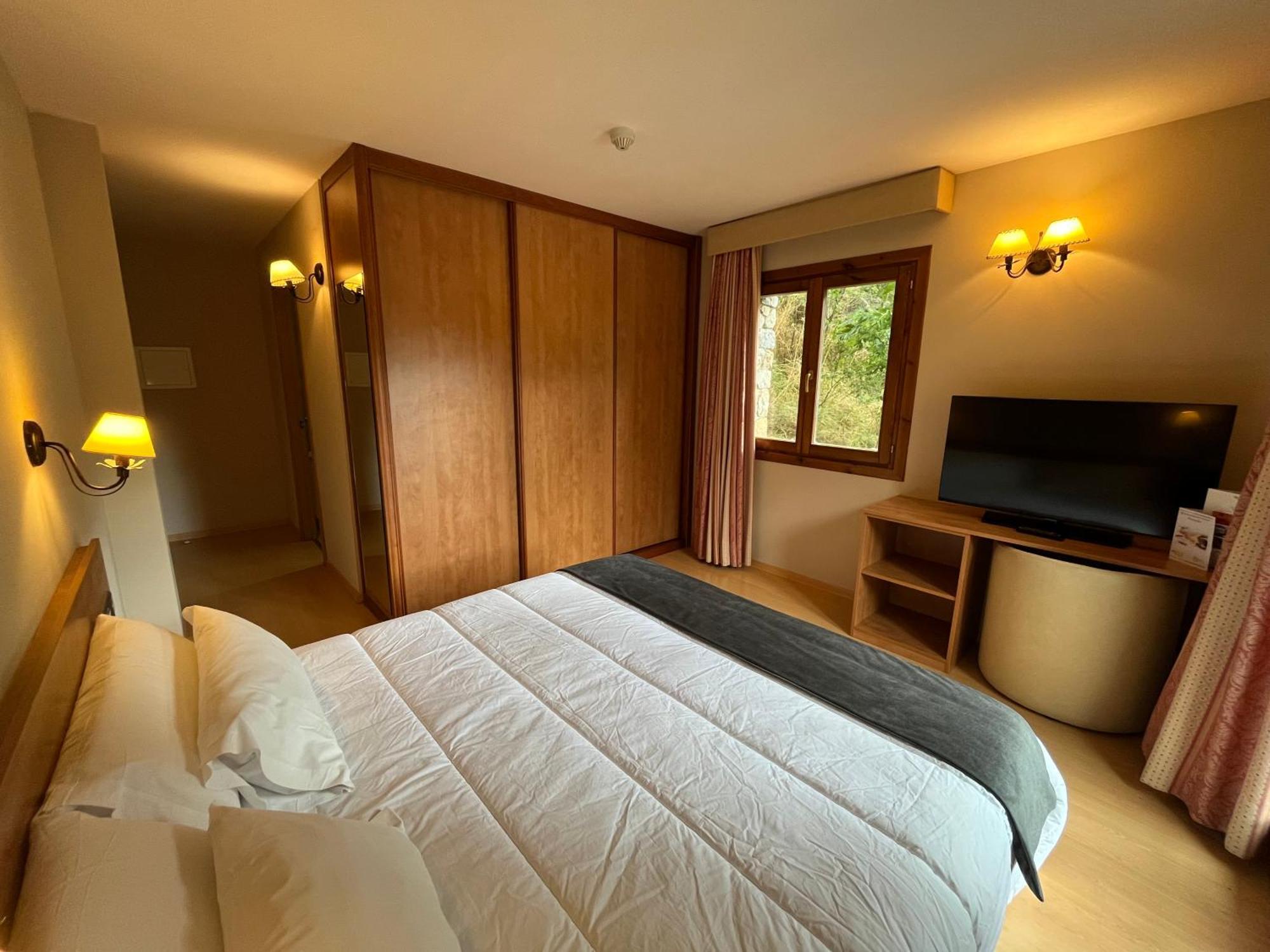Wuau! Hotel Segle XX Рансоль Экстерьер фото