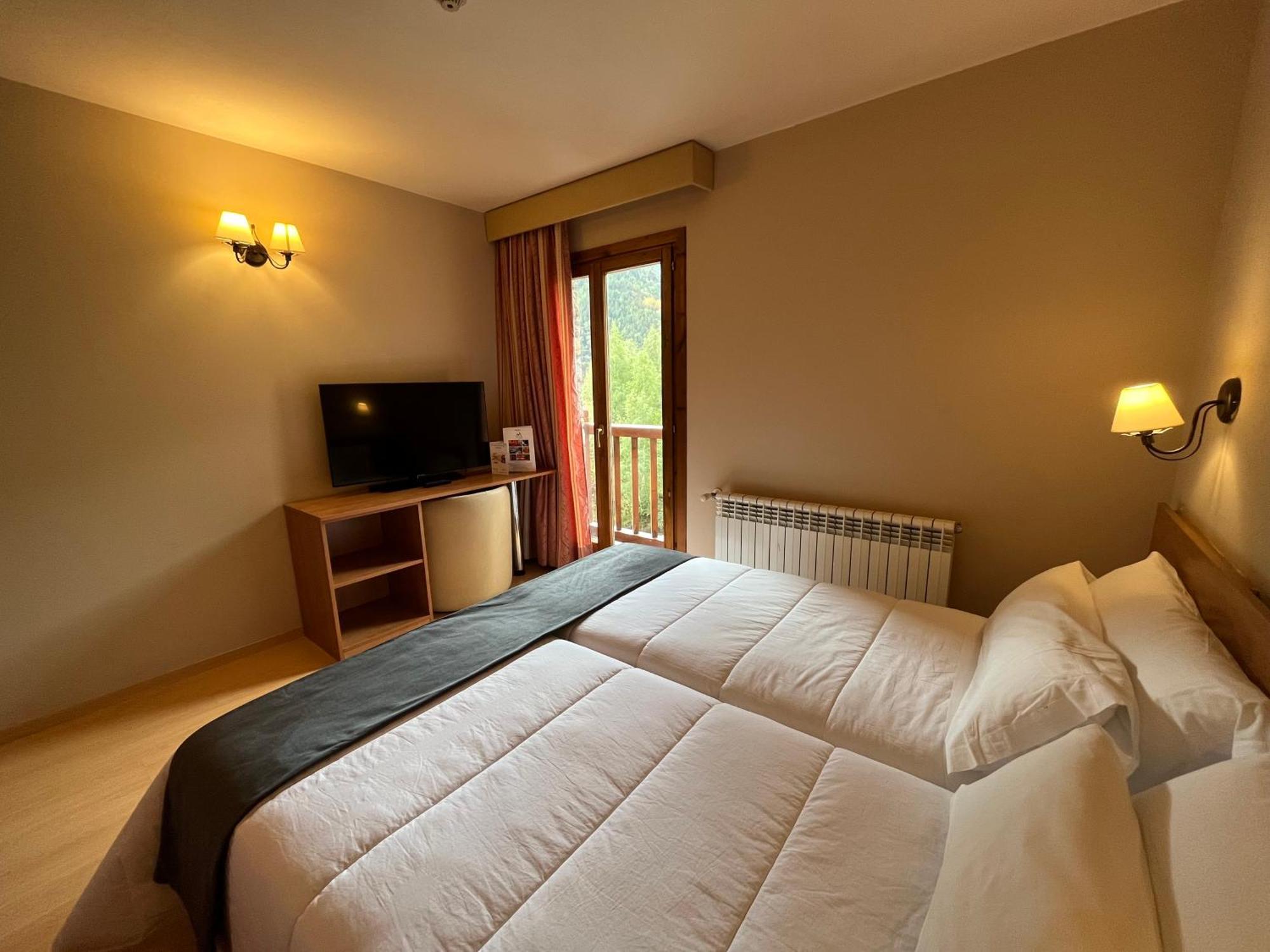 Wuau! Hotel Segle XX Рансоль Экстерьер фото