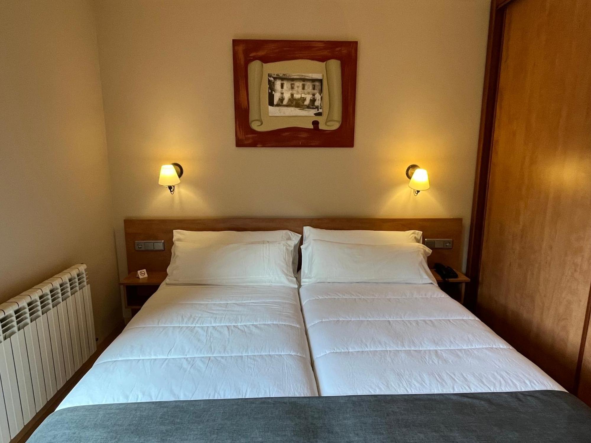 Wuau! Hotel Segle XX Рансоль Экстерьер фото