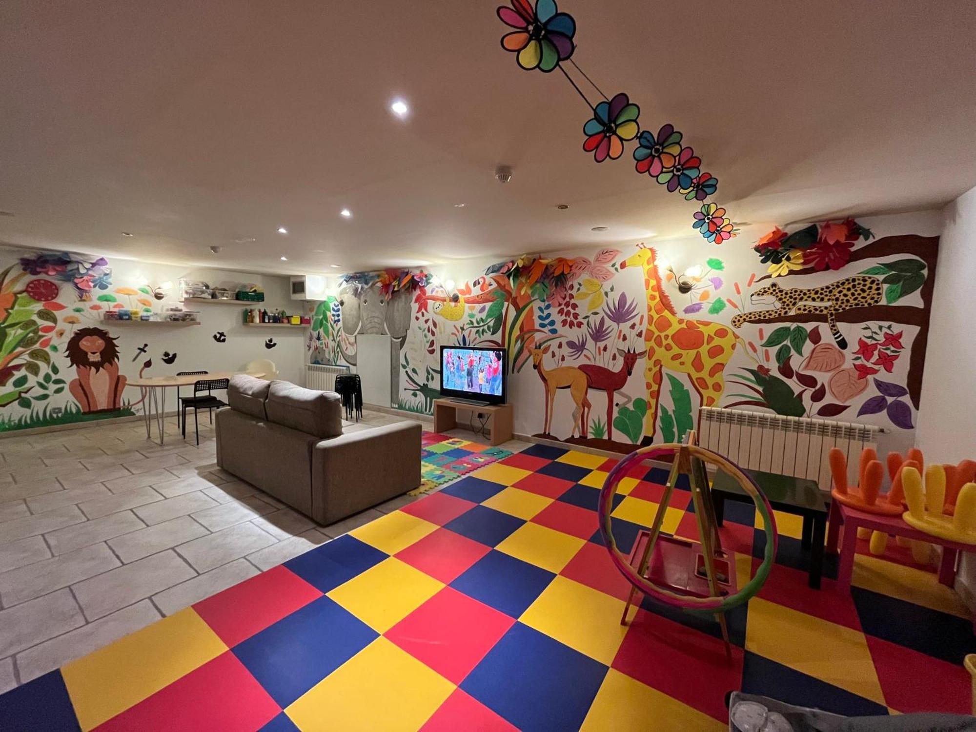 Wuau! Hotel Segle XX Рансоль Экстерьер фото